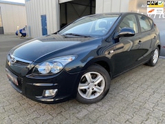 Hyundai i30 - 1.4i Dynamic 5-Drs. / Airco / Elektr. pakket