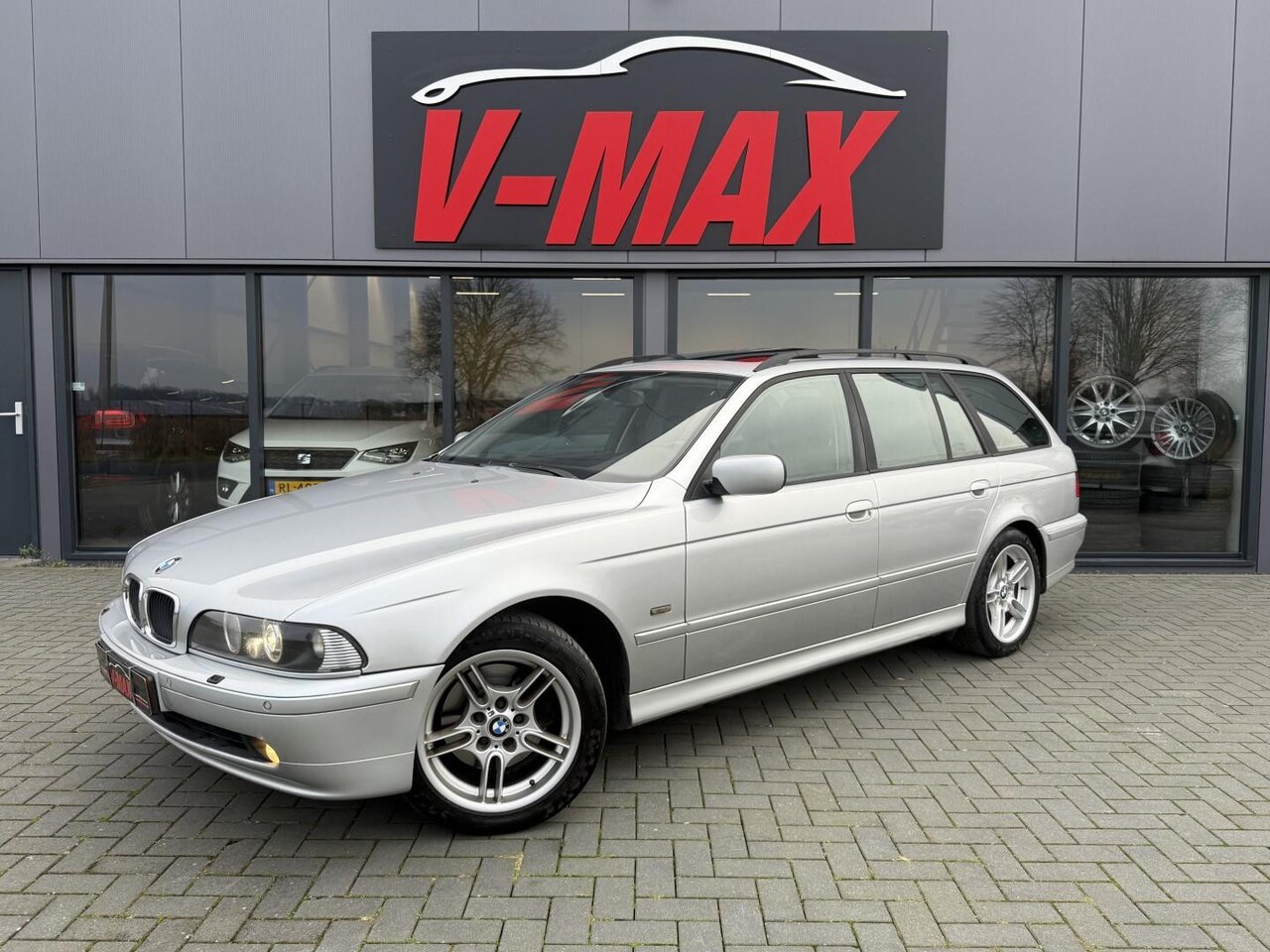 BMW 5-serie Touring - 530i Touring AUT Executive Xenon Dak Leder Navi - AutoWereld.nl