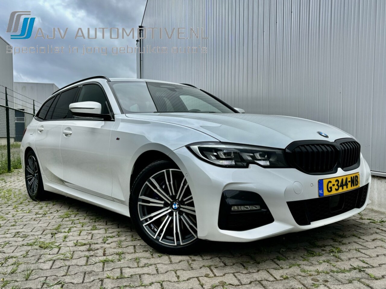 BMW 3-serie Touring - 330i EXECUTIVE EDITION M-SPORT - AutoWereld.nl