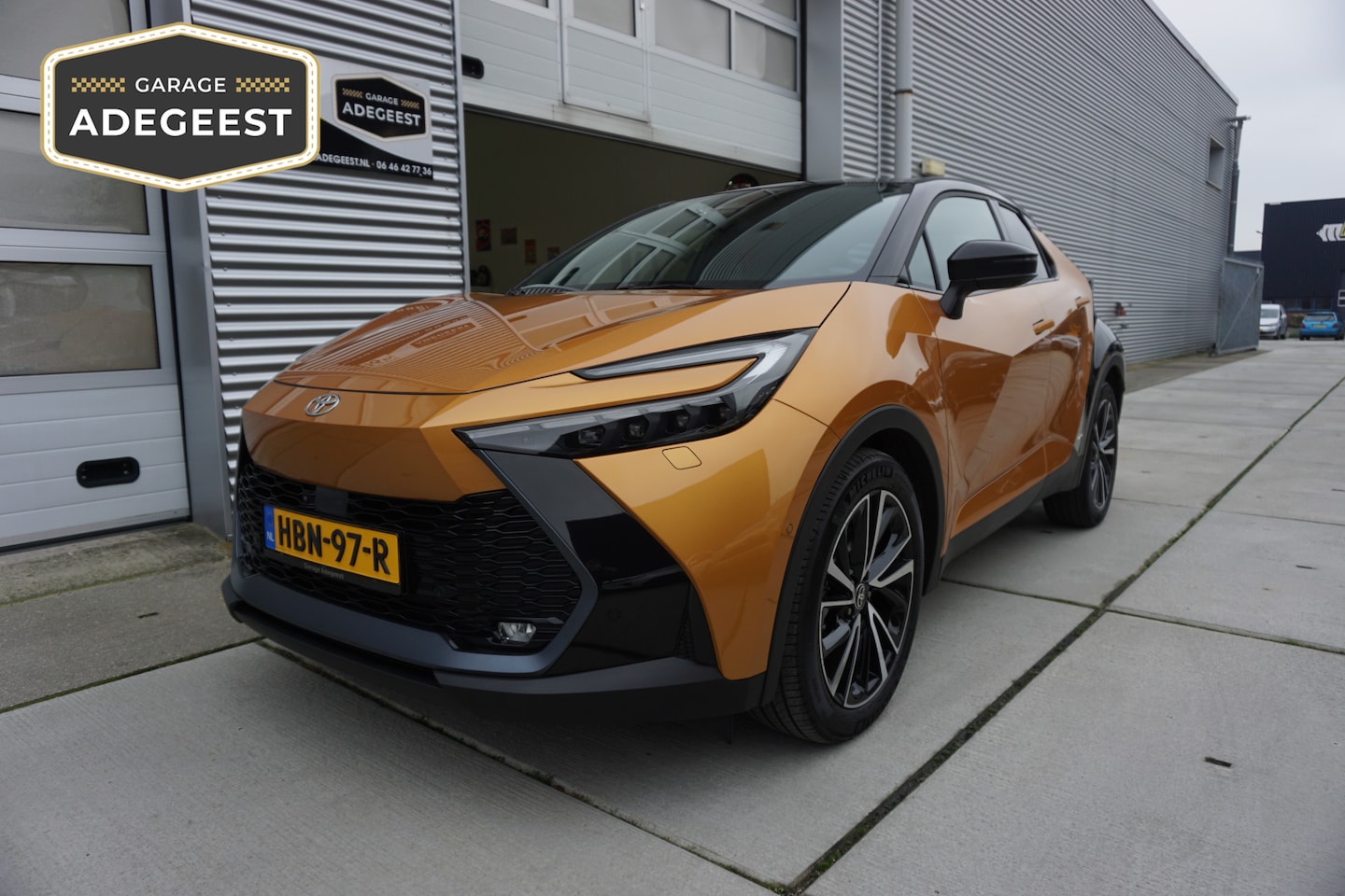 Toyota C-HR - 2.0 Hybrid 200 Première Edition Navi|Carplay|Leer|Panoramadak|Dodehoek|Elektrische a.klep| - AutoWereld.nl