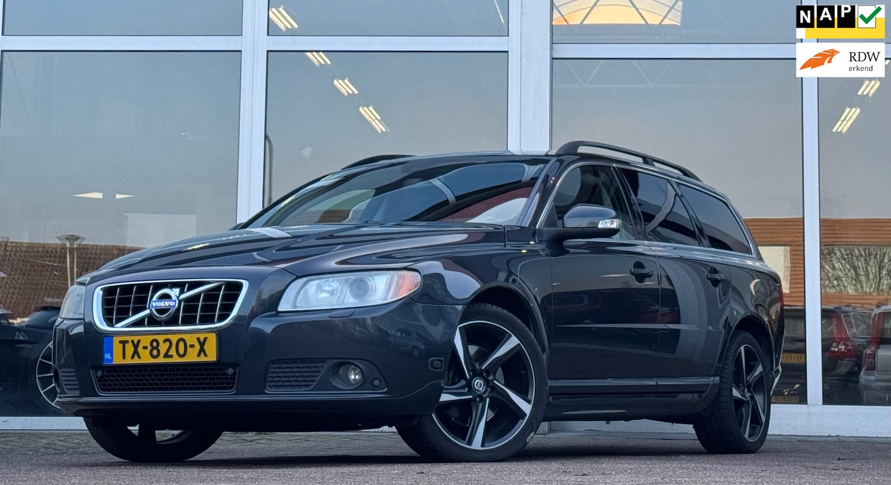 Volvo V70 - 2.5T Ocean Race A/T Leeer Xenon Trekhaak - AutoWereld.nl