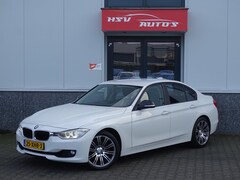 BMW 3-serie - 320i Executive automaat LEER navigatie