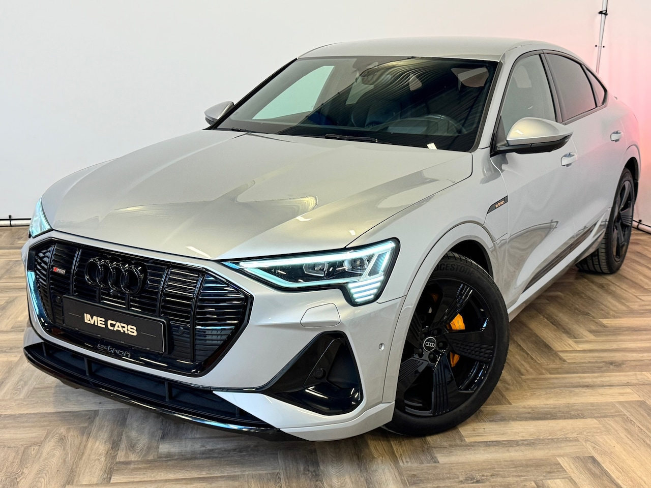 Audi e-tron Sportback - 55 quattro S edition 95 kWh 2X S-LINE , SFEER , RS STOELEN , HEAD UP , - AutoWereld.nl