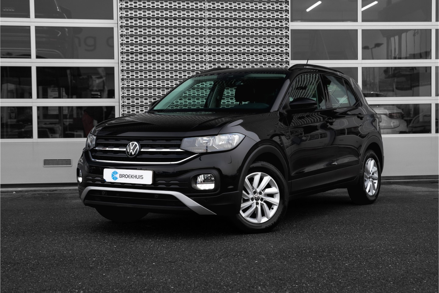 Volkswagen T-Cross - 1.0 TSI Life 95pk hand. | Carplay | Adapt. Cruise | Parkeersensoren - AutoWereld.nl