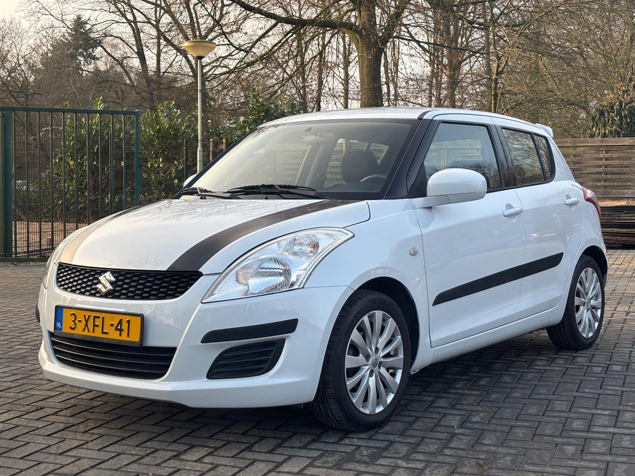 Suzuki Swift - 1.2 Comfort EASSS/Nap/Airco/Cruise/Stoel.v - AutoWereld.nl