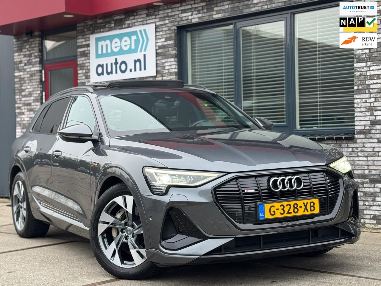 Audi e-tron - 50 quattro S LINE l PANO l SFEER l CARPLAY l ACC l LUCHTVERING l ORG.NL l DEALER ONDERHOUD - AutoWereld.nl