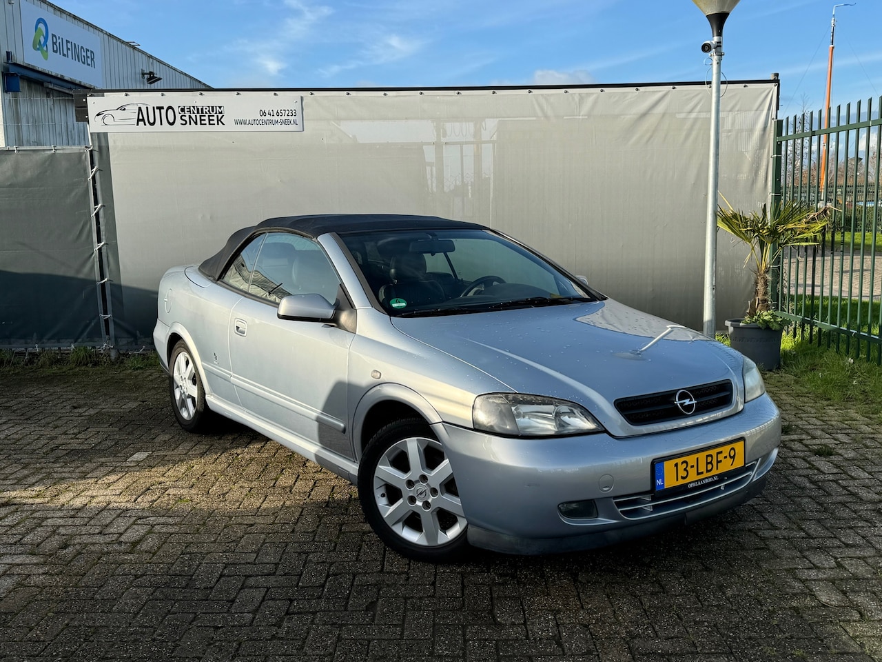 Opel Astra Cabriolet - 2.2-16V - Airco-Cruise-Leder-APK 04-25 - AutoWereld.nl