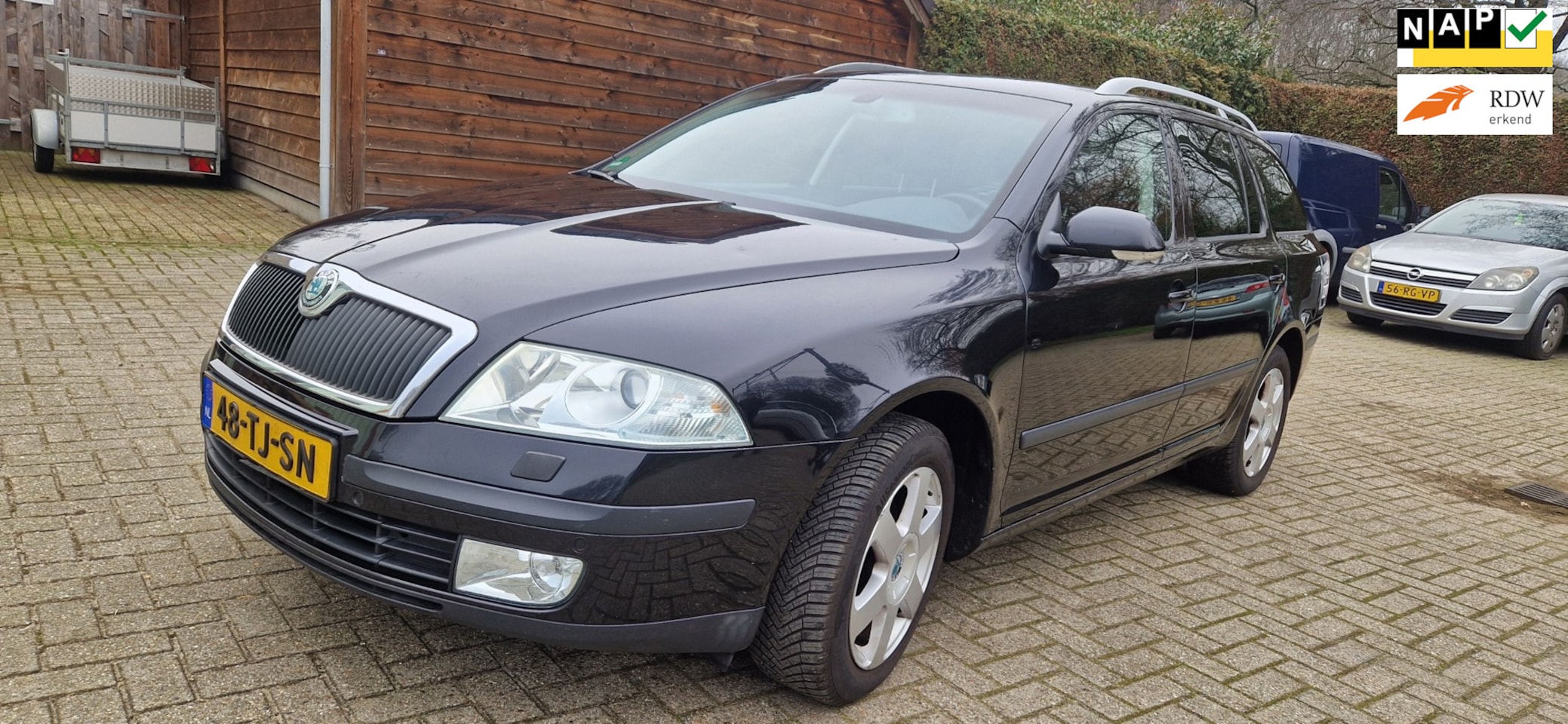 Skoda Octavia Combi - 1.6 Business 1.6 Business - AutoWereld.nl