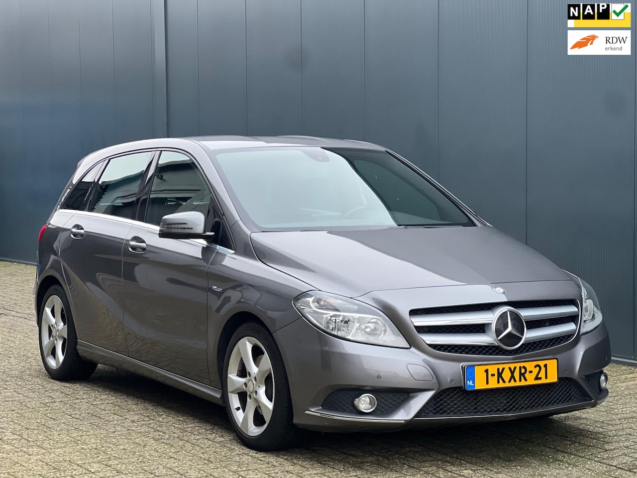 Mercedes-Benz B-klasse - 180|Navi|StoelVW|Leder|Netjes! - AutoWereld.nl