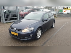 Volkswagen Golf - 1.6 TDI Highline BlueMotion APK GEKEURD 21-8-2025