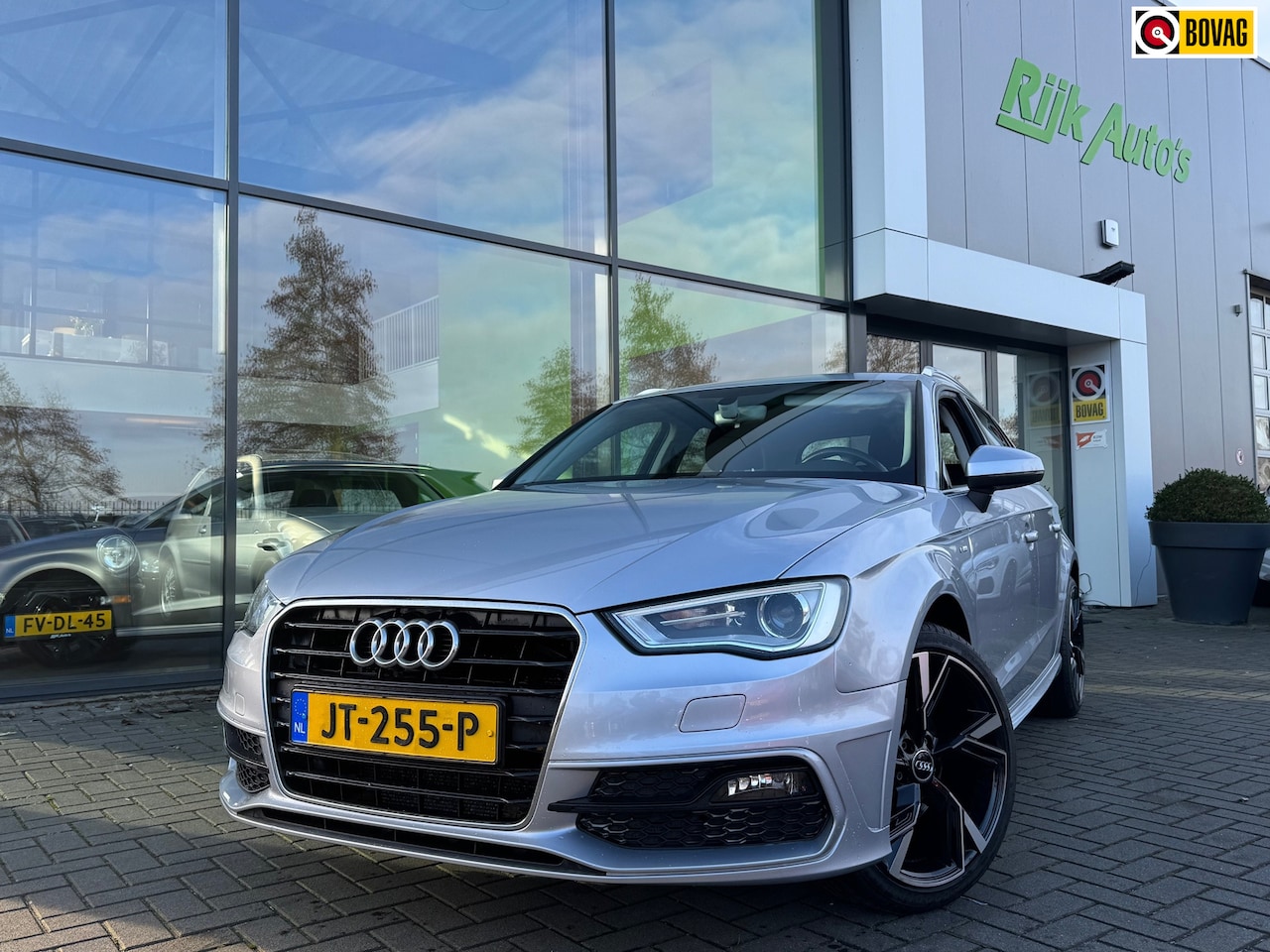 Audi A3 Sportback - 1.2 TFSI Adrenalin S-Line * Led * PDC * Clima * NAP - AutoWereld.nl