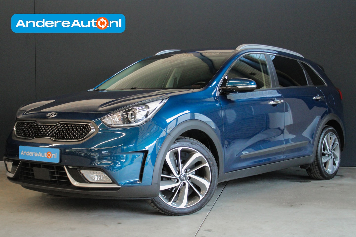 Kia Niro - 1.6 GDi Hybrid DynamicPlusLine |dealer onderhouden|ACC|stoelverwarming|JBL|navigatie|18"| - AutoWereld.nl