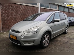 Ford S-Max - 2.3 Titanium Limited, AUtomaat, LM velgen, Climate control, Navigatie, half lederen bekled