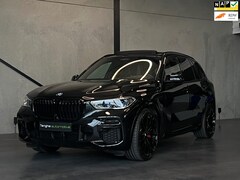 BMW X5 - 45e M-Sport, B&W, Stoelkoeling, Laser, Pano, HU, ACC, 4W besturing, Trekhaak, 22"LM, enz