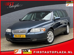 Volvo V70 - 2.4 Momentum LEDER/STOELVERW/CRUISE/AIRCO | NETJES