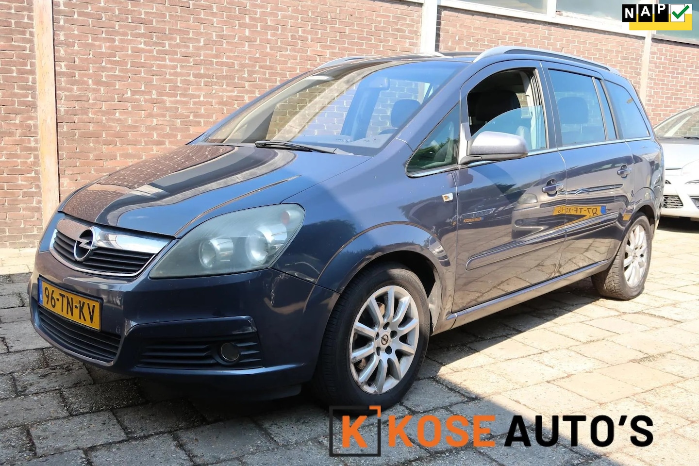 Opel Zafira - 1.8 Executive 1.8 Executive, Automaat/7zits/half lederen bekleding/Navigatie/trekhaak/lm velgen - AutoWereld.nl