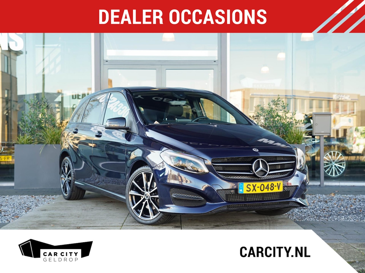 Mercedes-Benz B-klasse - 180 Ambition / Night / Stoelverwarming / 18" / LED / Sensoren / Navi / Cruise control - AutoWereld.nl