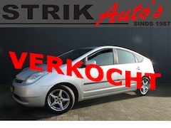 Toyota Prius - 1.5 VVT-i Tech Edition - NAVIGATIE - CAMERA - PDC - RIJKLAAR