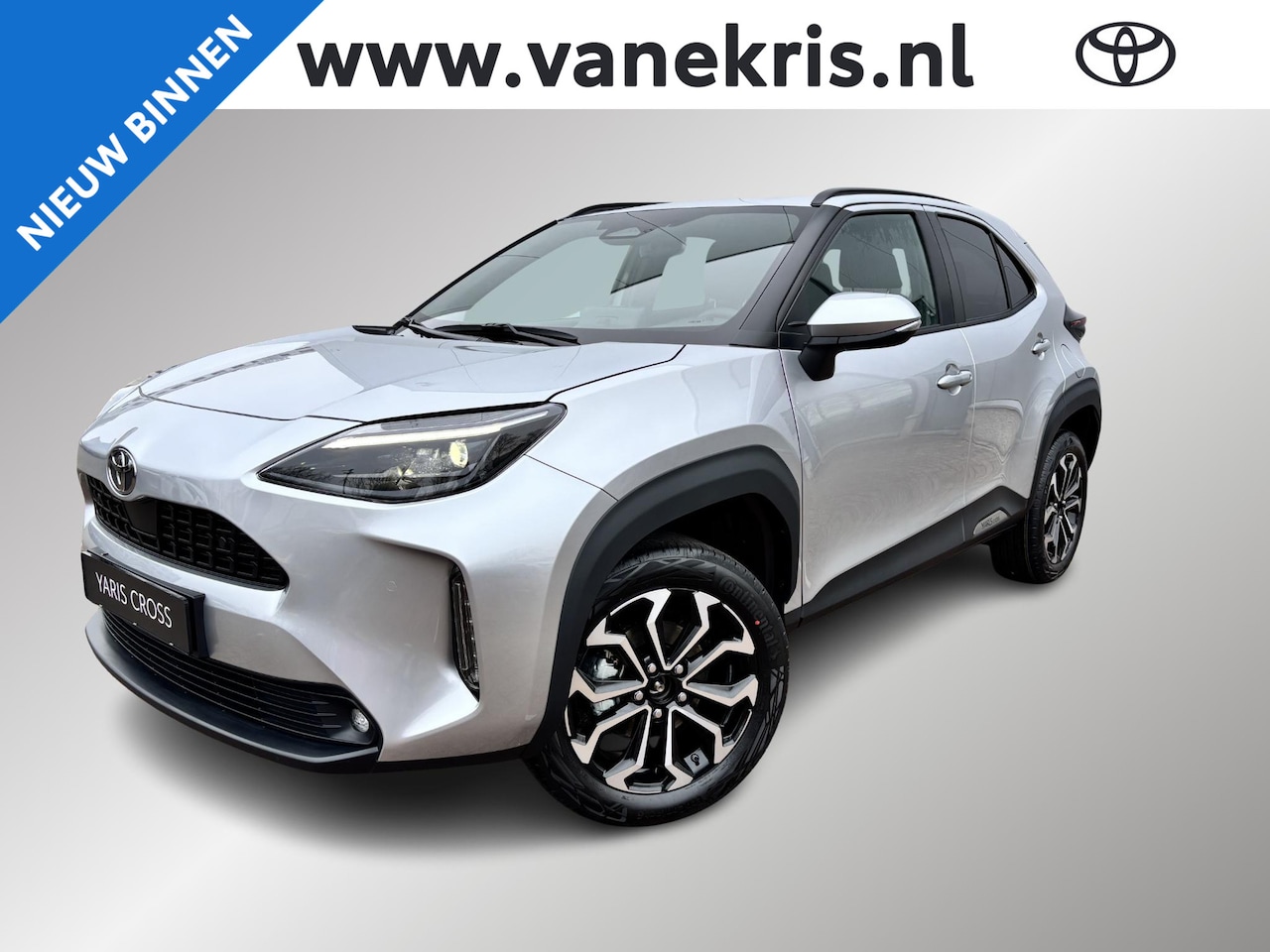 Toyota Yaris Cross - 1.5 Hybrid 115 First Edition Automaat BSM,Parkeersensoren ,Apple Carplay Android Auto,Stoe - AutoWereld.nl