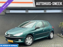 Peugeot 206 - 1.6-16V Gentry / Automaat / Nap / Uniek