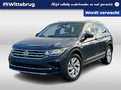 Volkswagen Tiguan - 1.4 TSI eHybrid 245PK DSG Elegance / Panoramadak / Zwenkbare Trekhaak / Digitale Cockpit /