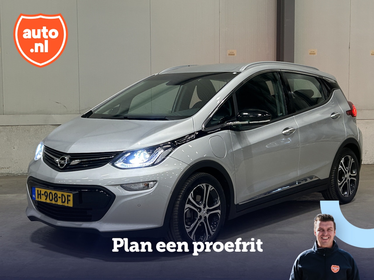 Opel Ampera-e - Business executive 60 kWh | Lederen bekleding | Carplay | Camera | Stuur/Stoelverwarming | - AutoWereld.nl