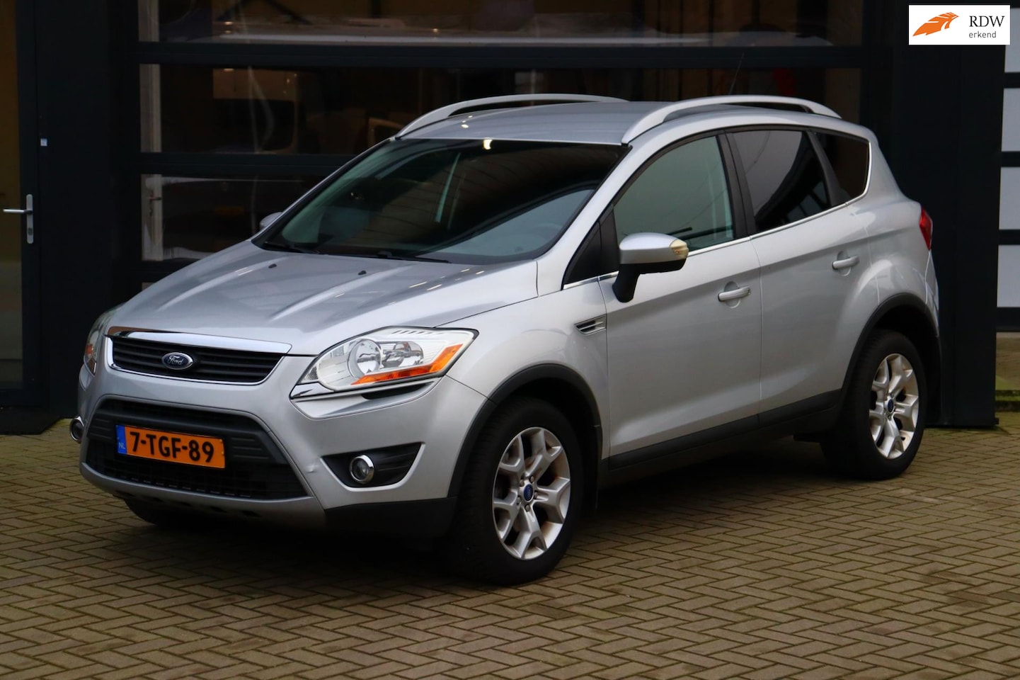 Ford Kuga - 2.0 TDCi Trend FWD | Climate Control | Airco | Trekhaak | LM Velgen | - AutoWereld.nl