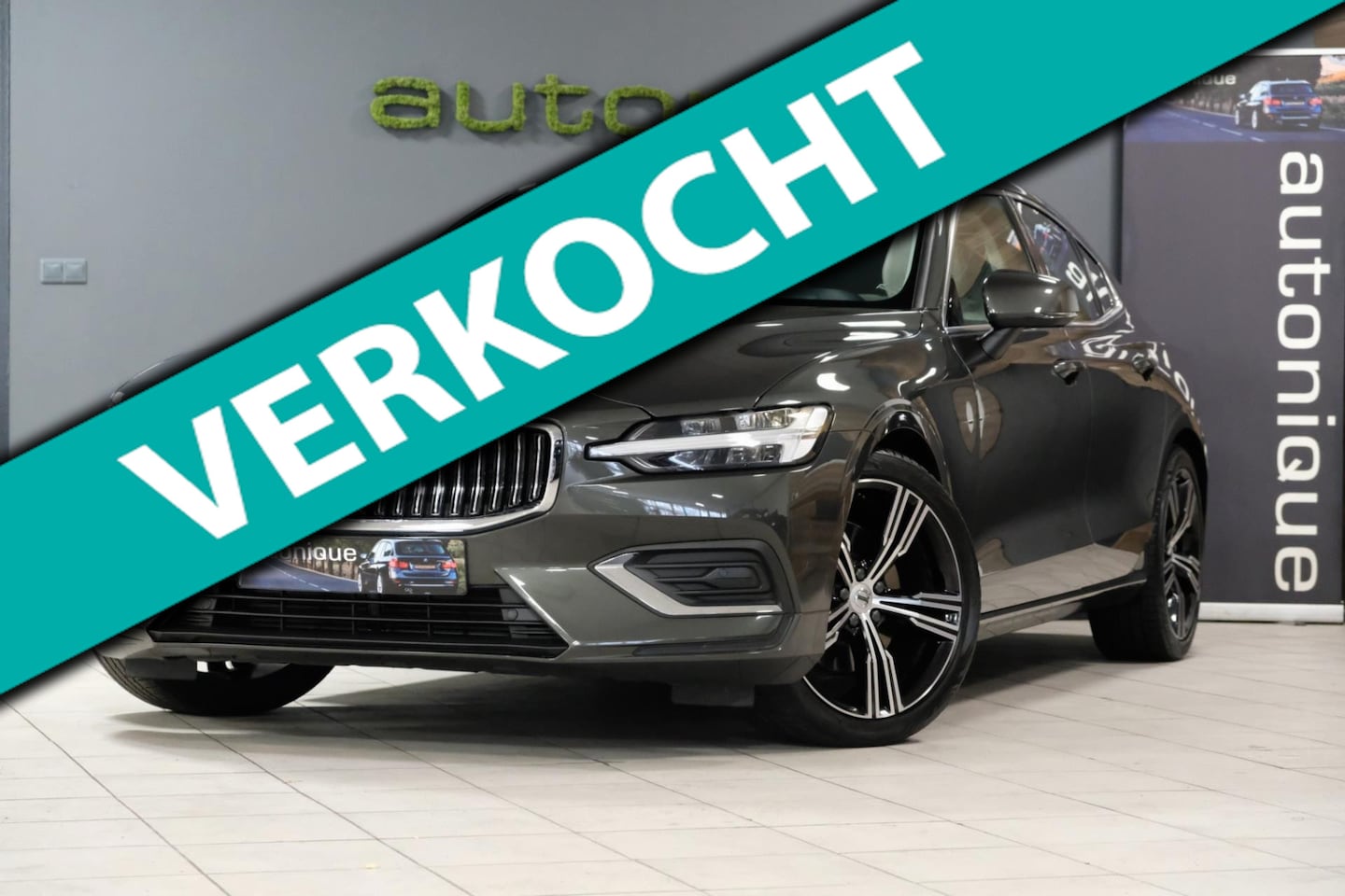 Volvo S60 - 2.0 B3 Inscription **PANORAMADAK** Camera|Stuur&Stoelverw|Adapt. Cruise 50.000km!! - AutoWereld.nl