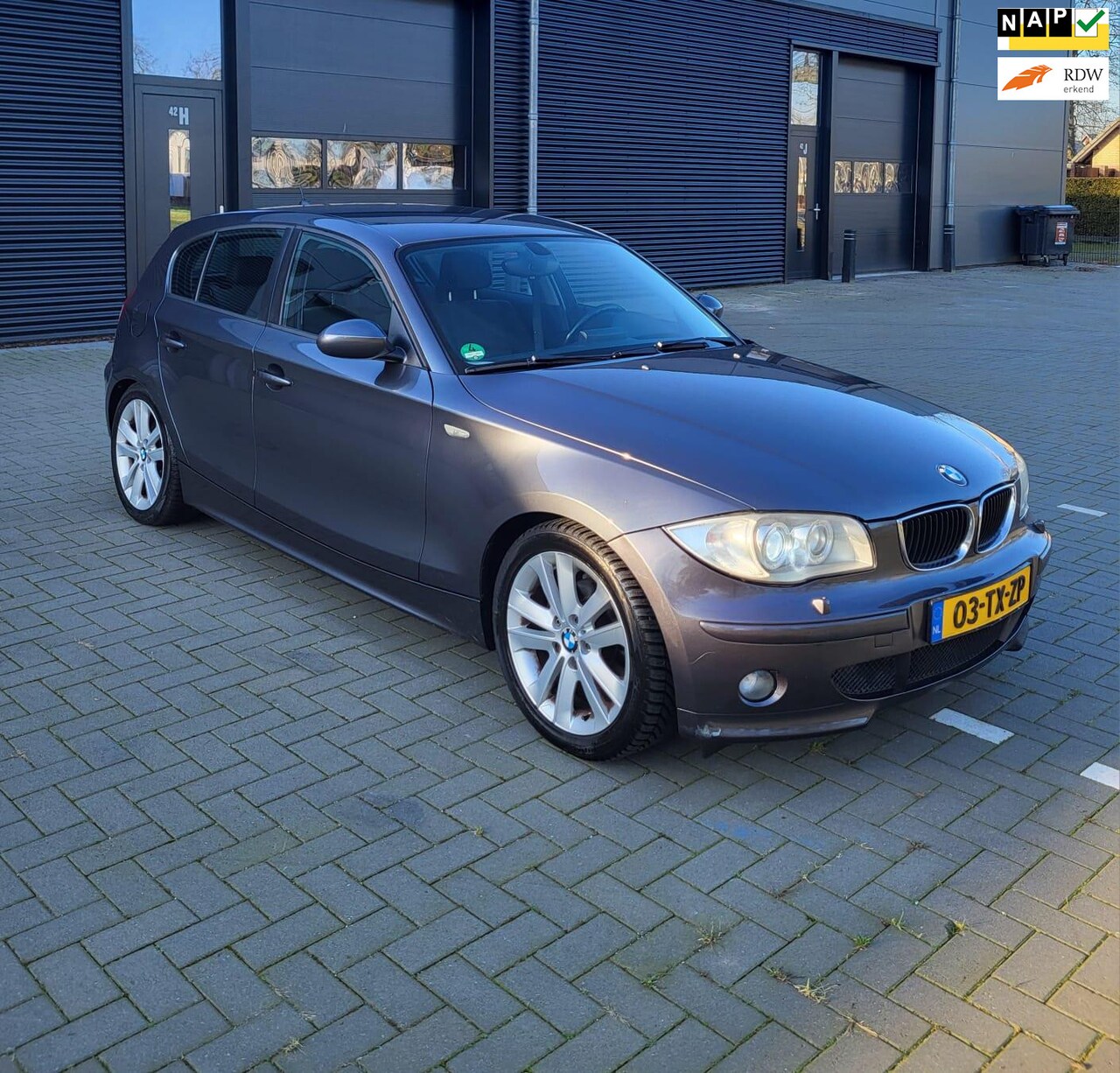 BMW 1-serie - 116i 116i,5Drs,Navi,Xenon,Clima,Cruis,Top Onderhouden - AutoWereld.nl