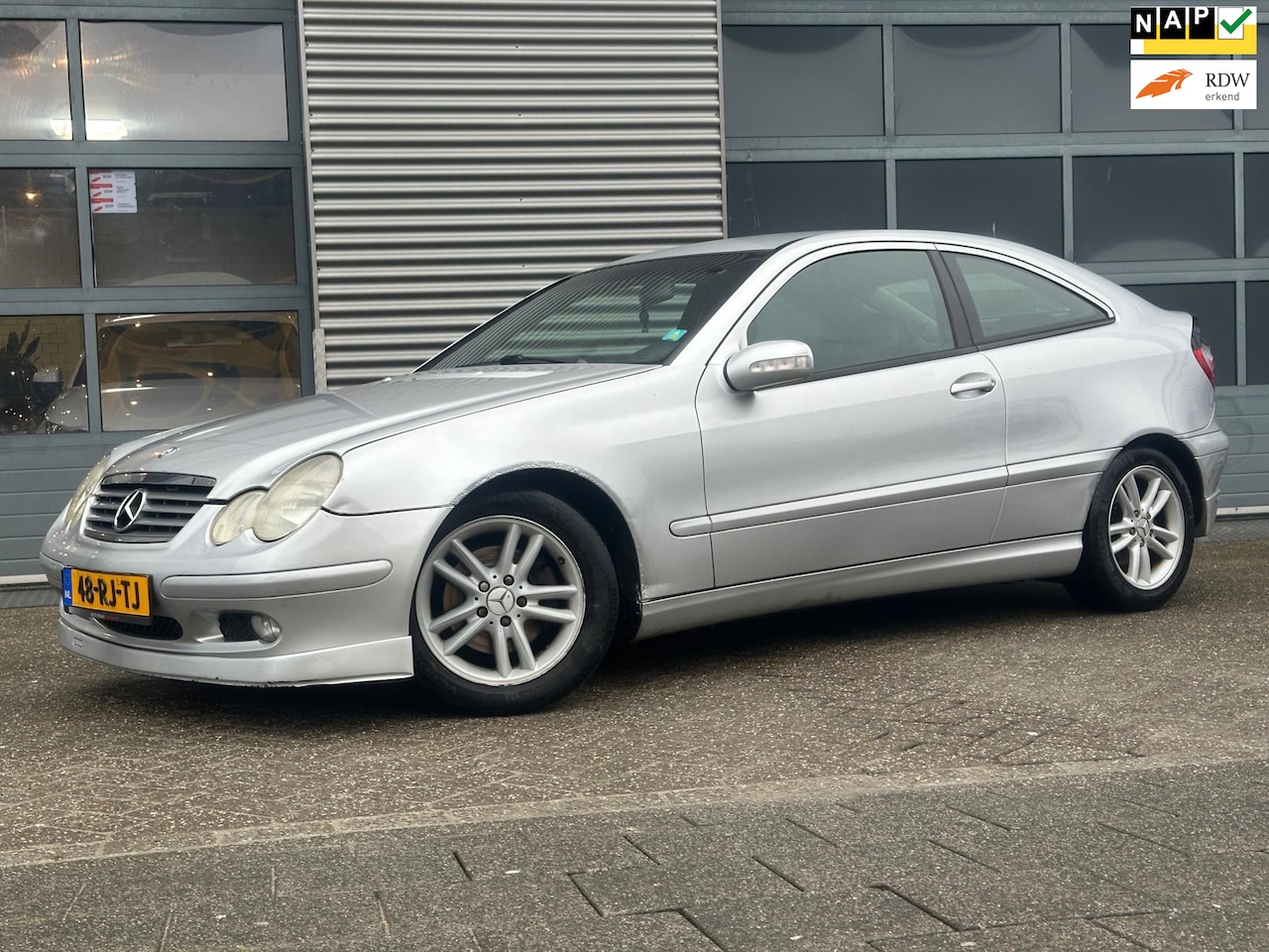 Mercedes-Benz C-klasse Sportcoupé - 180 K. | CRUISECR | Airco | Leder | NAP - AutoWereld.nl