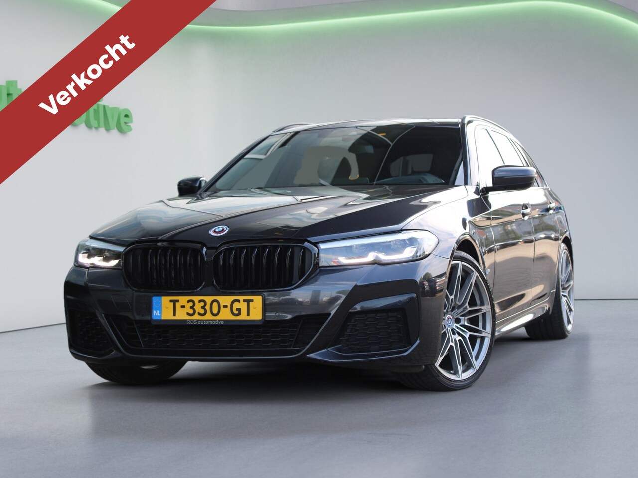 BMW 5-serie Touring - 540i xDrive Business Edition Plus | BTW | M SPORT | PANO | HUD | STUURVERW | SFEERVERLICHT - AutoWereld.nl