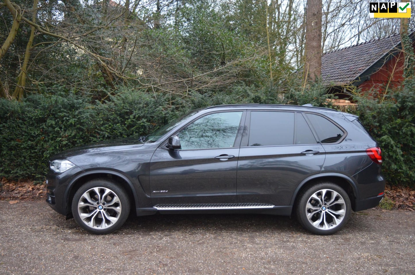 BMW X5 - XDrive30d High Exe panoramadak/afn haak/dealer onderh - AutoWereld.nl