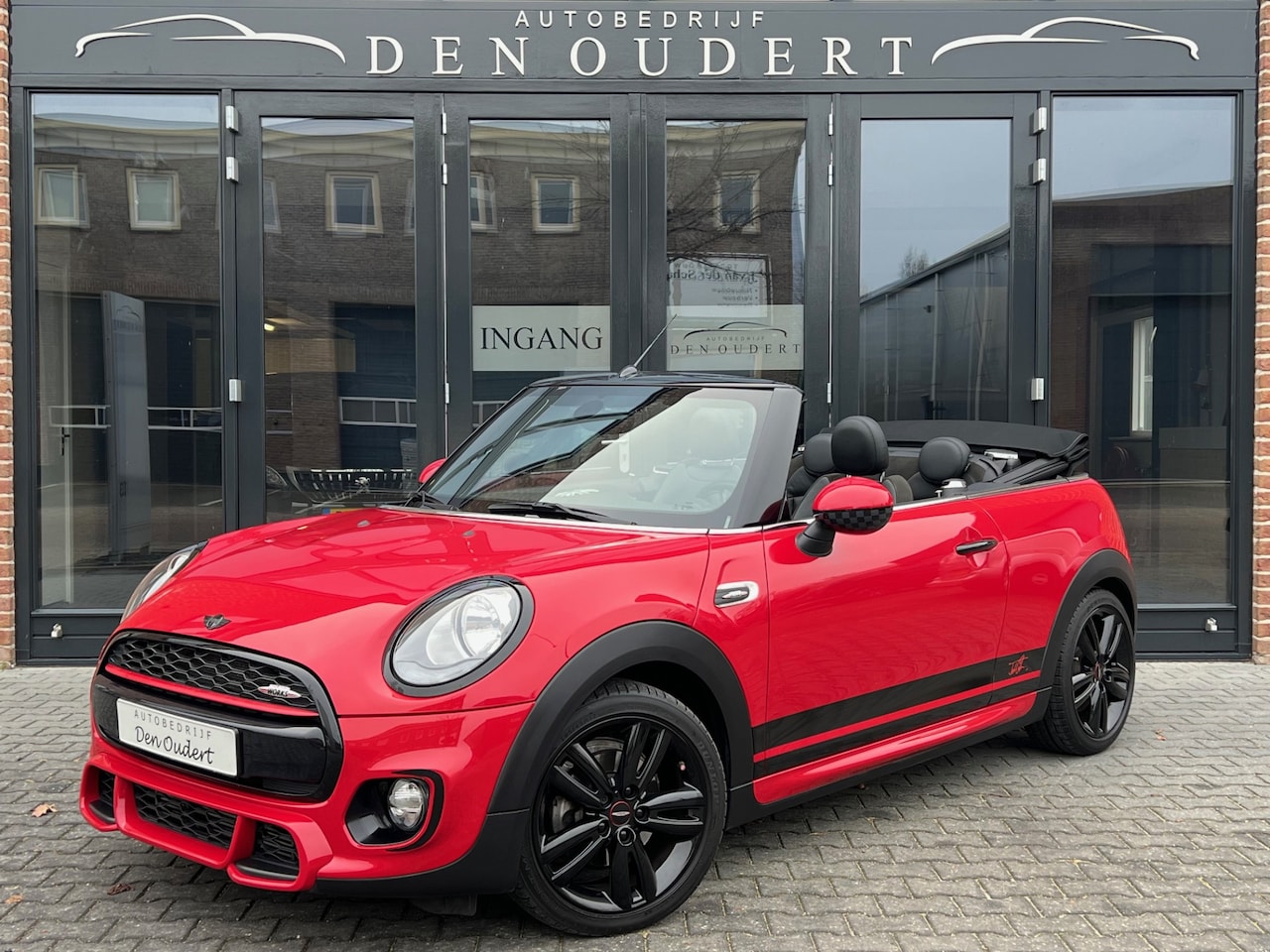 MINI Cabrio - Mini 1.5 Cooper CHILI JCW / UNION JACK / NAVI / LEER / 17INCH - AutoWereld.nl