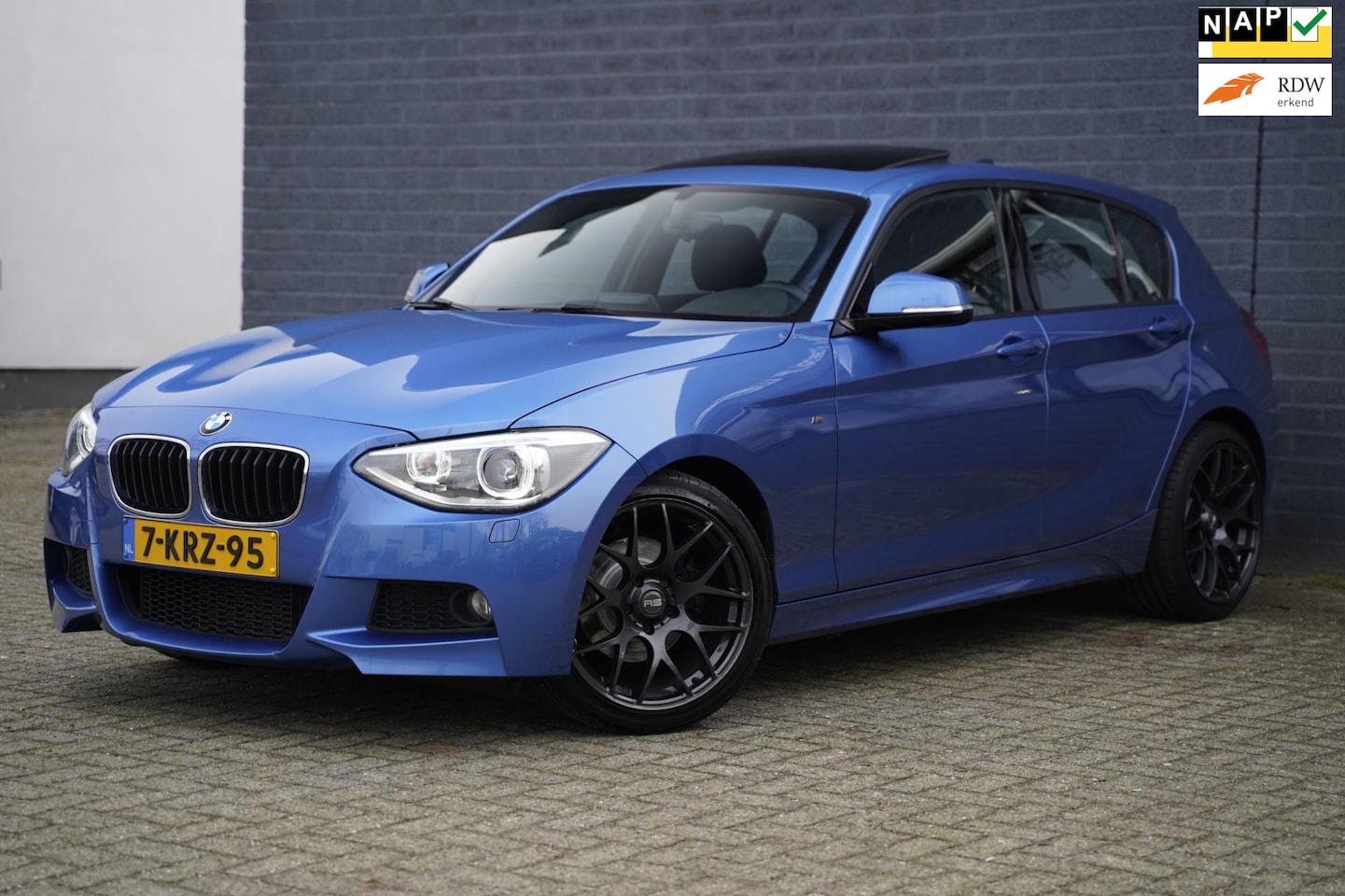 BMW 1-serie - 118i High Executive M Sport, Navigatie, NAP - AutoWereld.nl