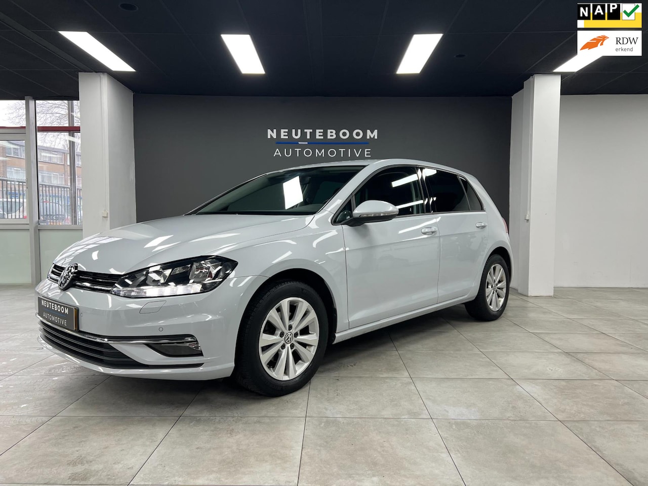 Volkswagen Golf - 1.0 TSI Cruise | PDC | CARPLAY | 1ste eigen - AutoWereld.nl