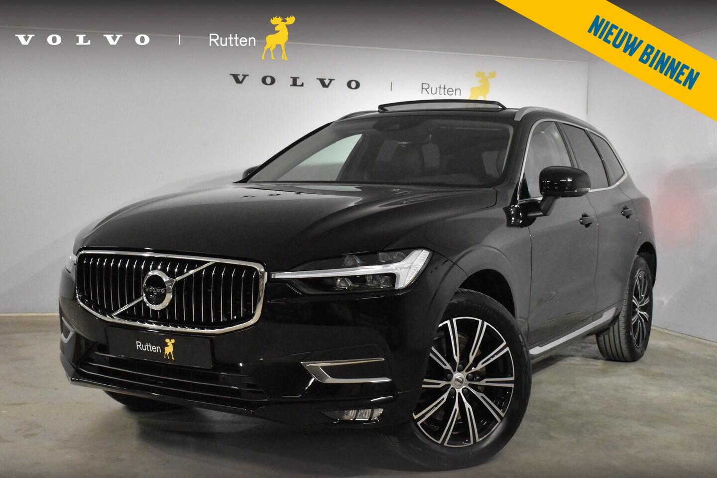 Volvo XC60 - B5 264PK Automaat Inscription Navigatie / Head Up display / Adaptive Cruise Control / Stuu - AutoWereld.nl