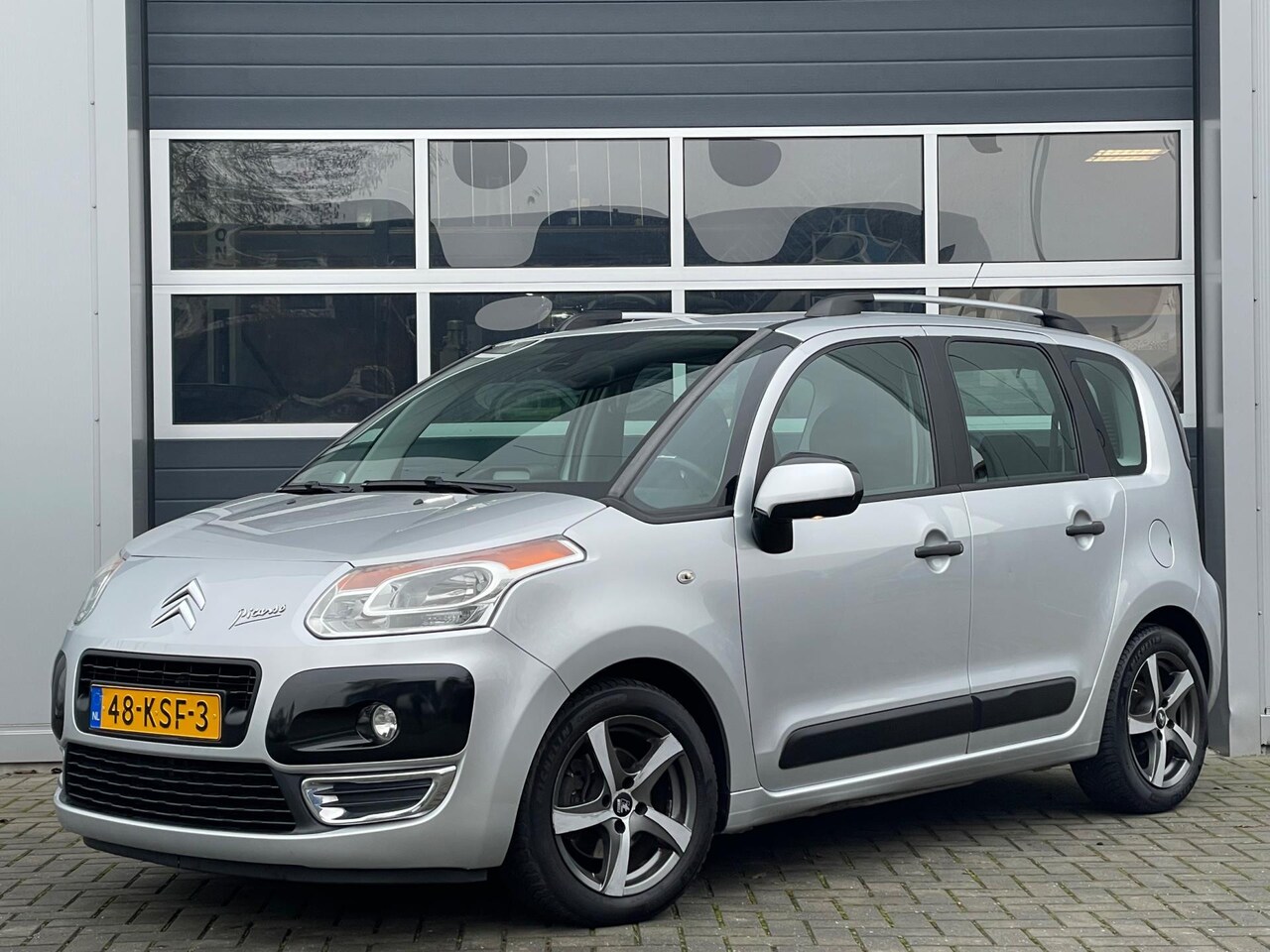 Citroën C3 Picasso - 1.6 VTi Aura | Hoge zit | Navi | Climate control | Cruise control | Trekhaak - AutoWereld.nl