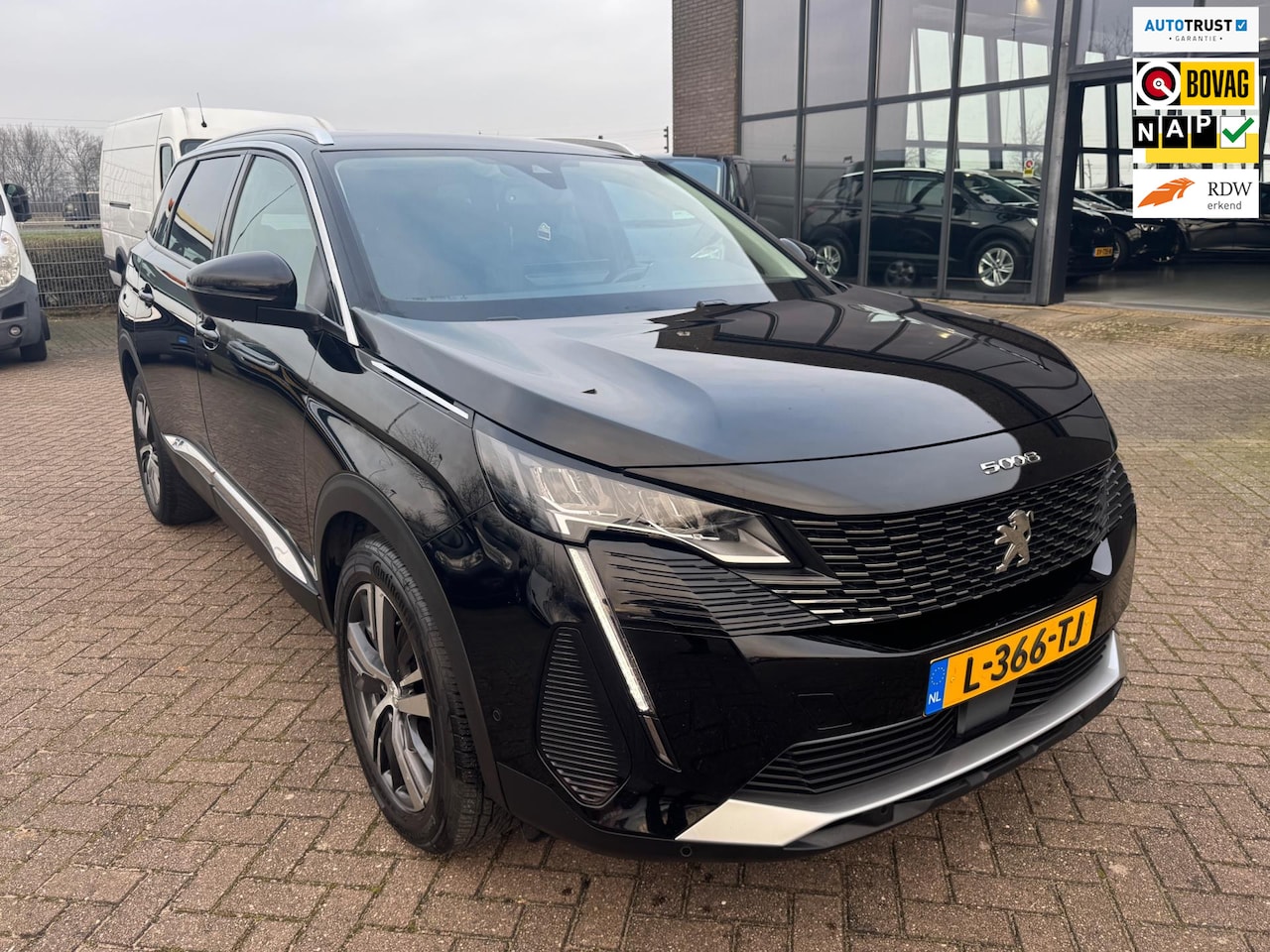 Peugeot 5008 - 1.2 PureTech Blue Lease Allure 7pers, Aut, 1e eig, Geen import, Nap, Dealer oh! - AutoWereld.nl