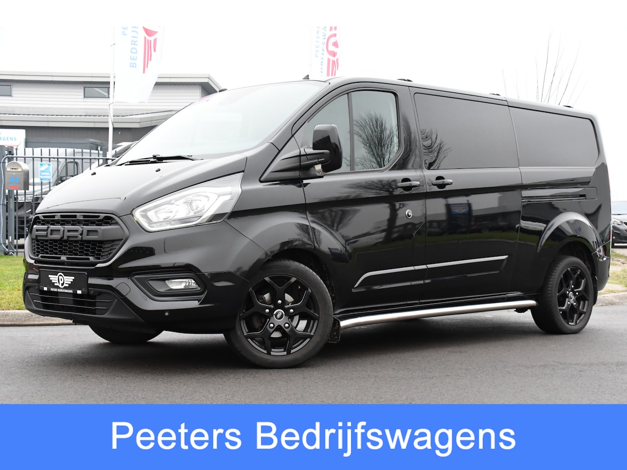 Ford Transit Custom - 300 2.0 TDCI L2H1 DC Black Edition Camera, Cruise, 170Pk, Carplay, Automaat, Leder, Multim - AutoWereld.nl