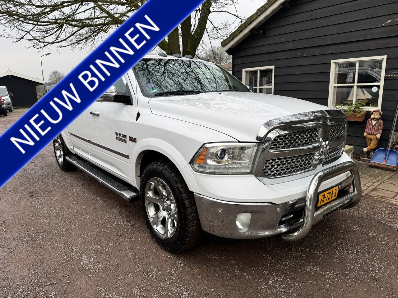 Dodge Ram 1500 - 5.7 V8 4x4 Quad Cab 6'4 Laramie 5.7 V8 4x4 Quad Cab 6'4 Laramie - AutoWereld.nl