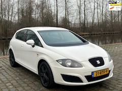 Seat Leon - 1.2 TSI Reference 2e eigenaar dealer onderhouden airco cruis control cv op afs