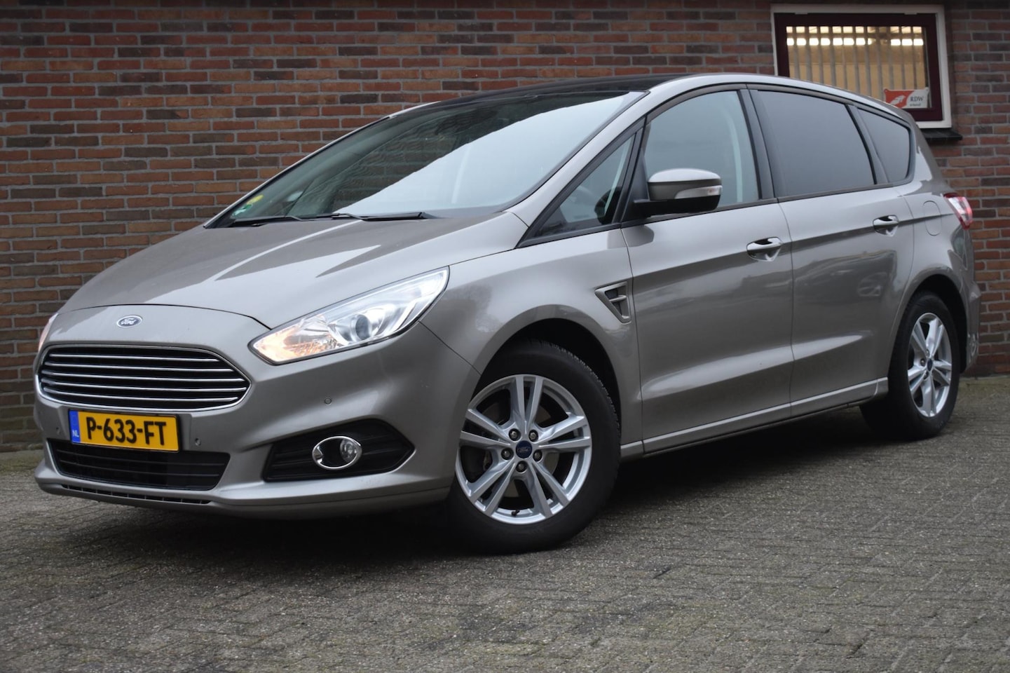 Ford S-Max - 2.0 TDCI '17 Pano Clima Navi Cruise Inruil mogelijk - AutoWereld.nl