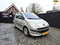 Peugeot 1007 - 1.4 Gentry Automaat Clima en Cruise 144858 Km