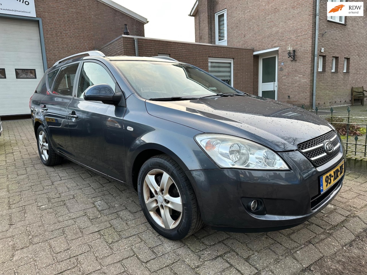 Kia Cee'd Sporty Wagon - 1.6 Business Edition 1.6 Business Edition - AutoWereld.nl