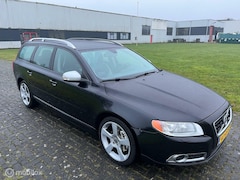 Volvo V70 - 2.0T R-Design Automaat / APK / Navi / Cruise /