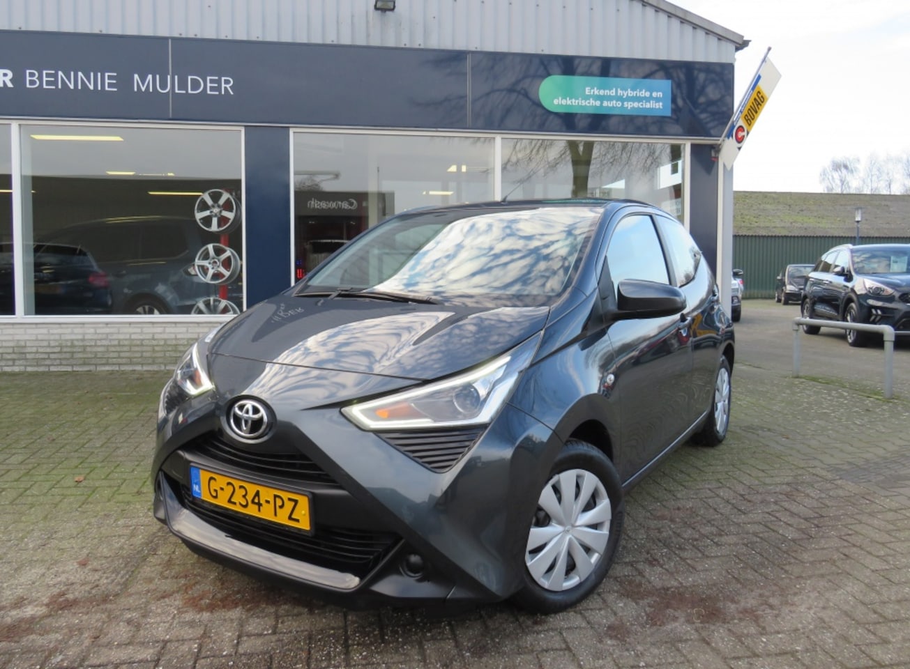 Toyota Aygo - 1.0 VVT-i X-Play 18.767 KM NAP / CAMERA / AIRCO - AutoWereld.nl