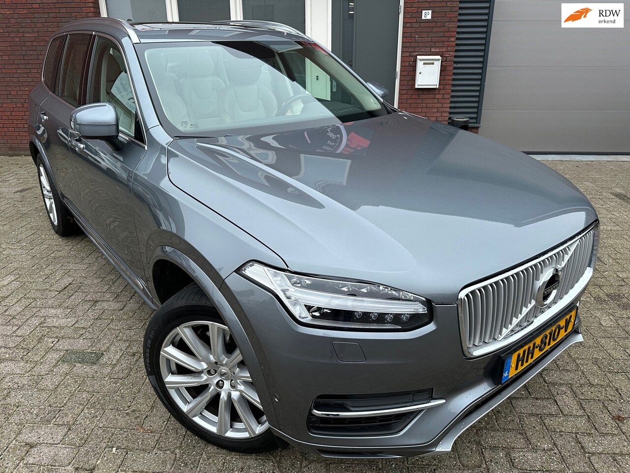 Volvo XC90 - 2.0 T8 Twin Engine AWD Inscription / Pano / Leder / Camera / Navi - AutoWereld.nl