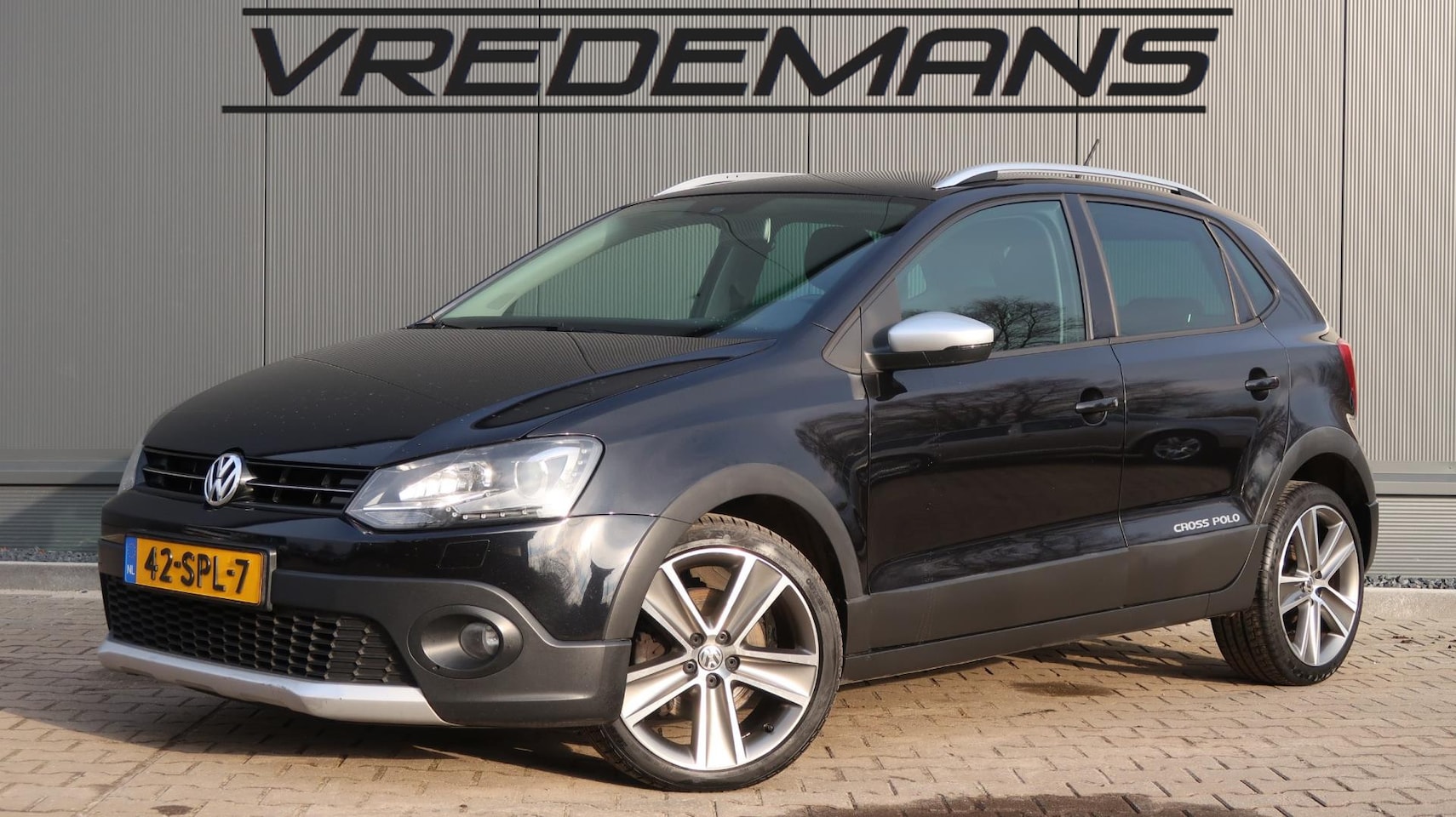 Volkswagen Polo - 1.6 TDI Cross / Stoelverw/Navi/Clima - AutoWereld.nl