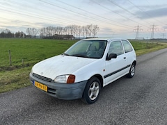 Toyota Starlet - 1.3-16V