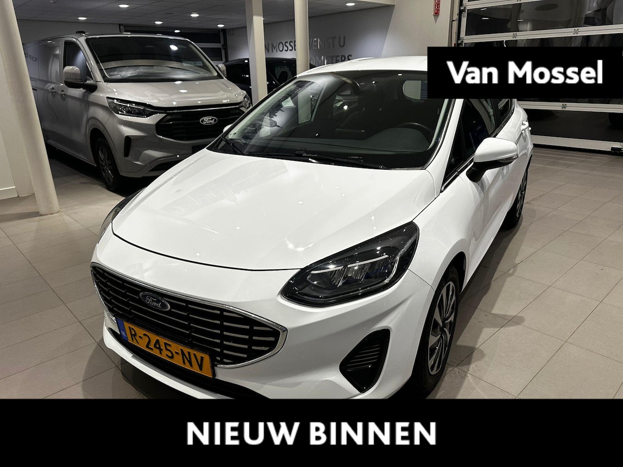 Ford Fiesta - 1.0 EcoBoost Hybrid Titanium | Draadloos opladen | NAVI | Automaat | Parkeersensoren achte - AutoWereld.nl